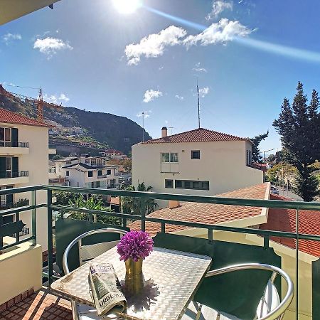 Sea N' Sun Apartment By Lovelystay Ribeira Brava Eksteriør billede