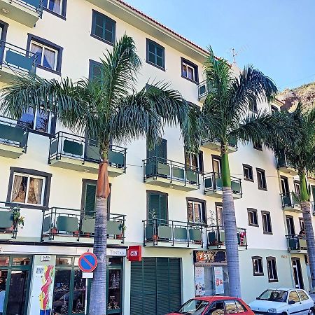 Sea N' Sun Apartment By Lovelystay Ribeira Brava Eksteriør billede