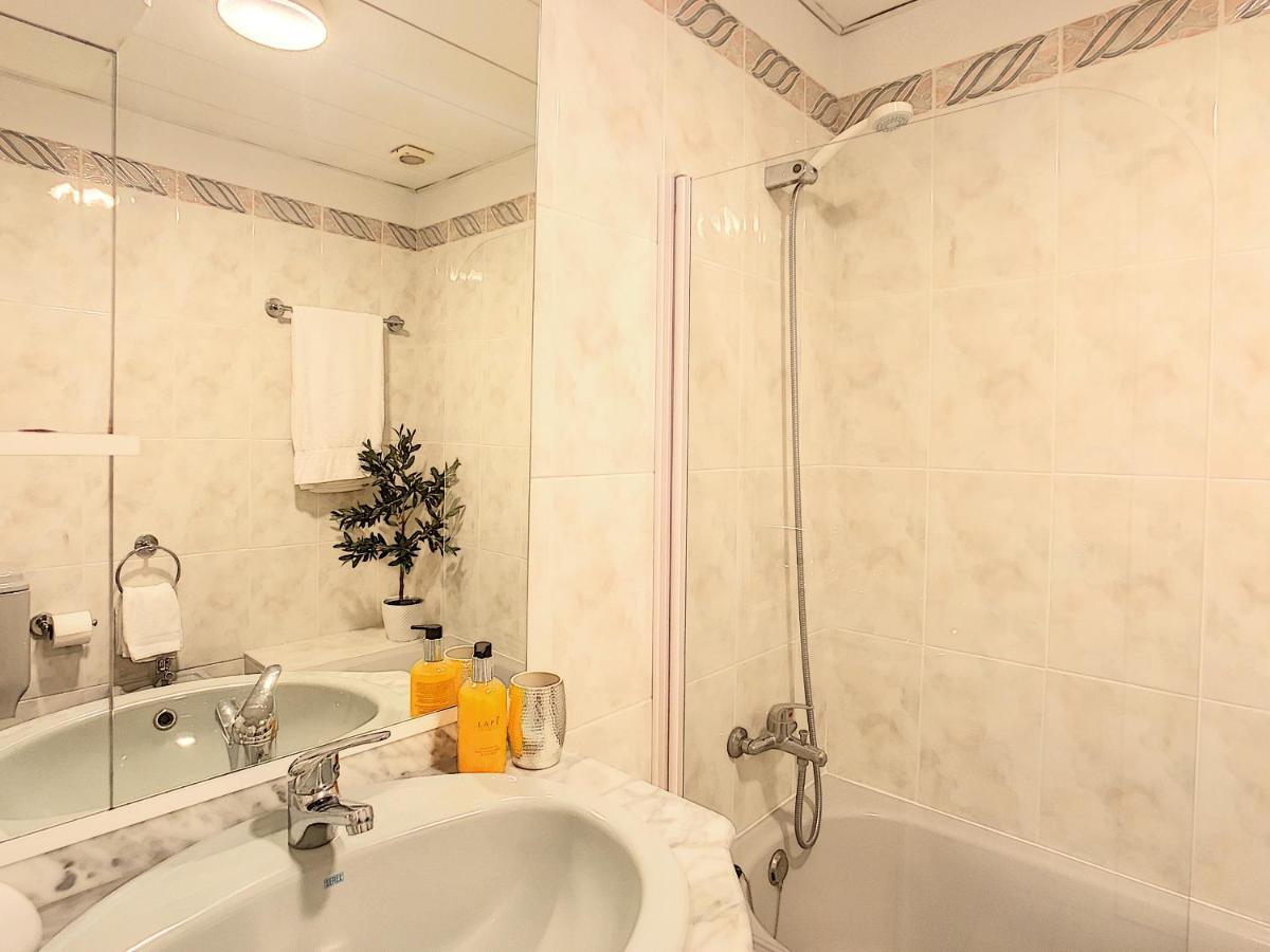 Sea N' Sun Apartment By Lovelystay Ribeira Brava Eksteriør billede